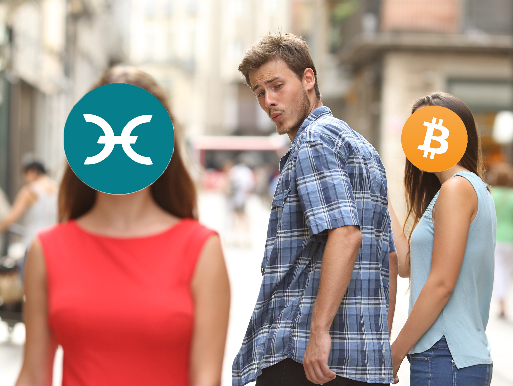 Holo vs Bitcoin meme